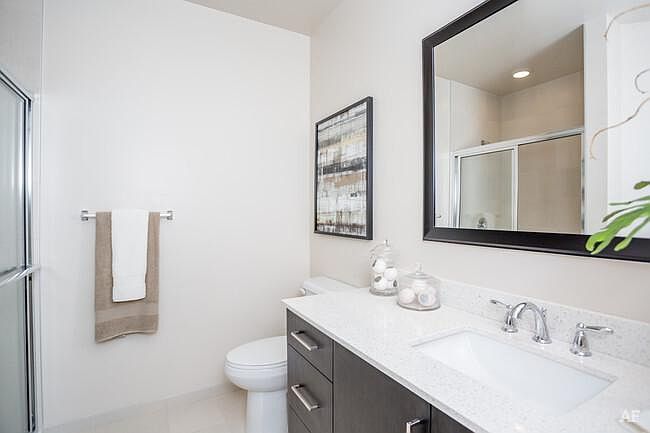 2nd image of 225 SW 11th St #305