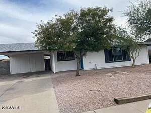 4 bed, 2.0 bath, 1676 sqft, $2,495 — Photo 1