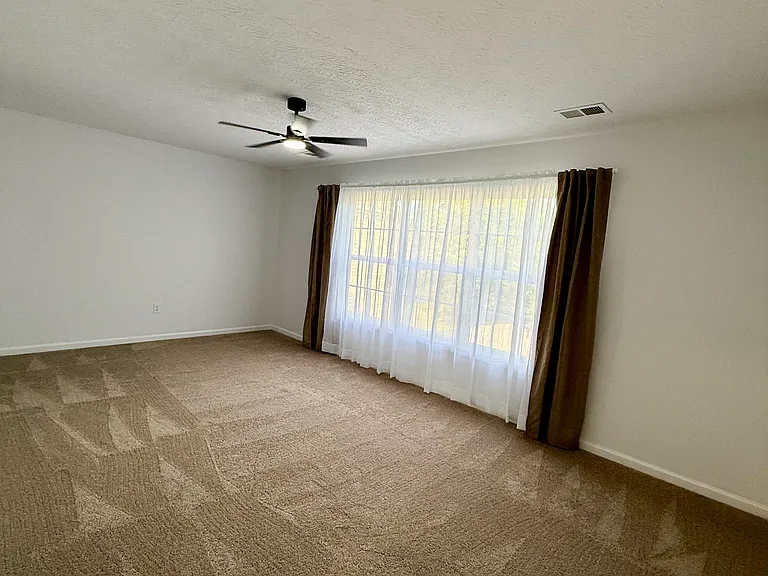 500 Wellington Gardens Dr — Photo 36