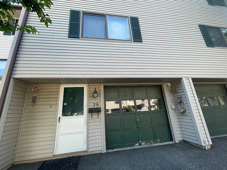 39 Pebble Pl — Photo 22