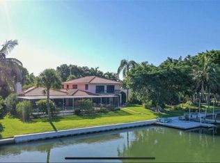 424 N Washington Dr, Sarasota, FL 34236