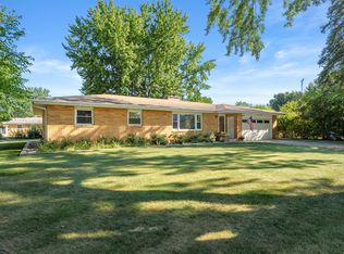 985 Jean Ann Dr, Saint Joseph, MI 49085