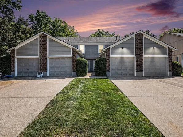 205 SW Pinetree Ln APT C, Lees Summit, MO 64063