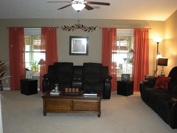 3rd image of 4800 Imperial Dr