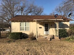 300 Peach Ln, Tolar, TX 76476