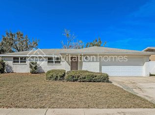 10744 119th St, Seminole, FL 33778