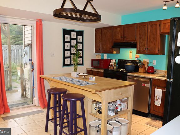 4th image of 5217 Daffodil Dr