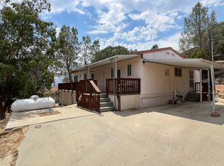 735 Bristlecone Dr, Wofford Heights, CA 93285