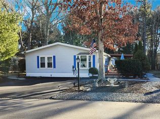 65 Lear Dr, Coventry, RI 02816