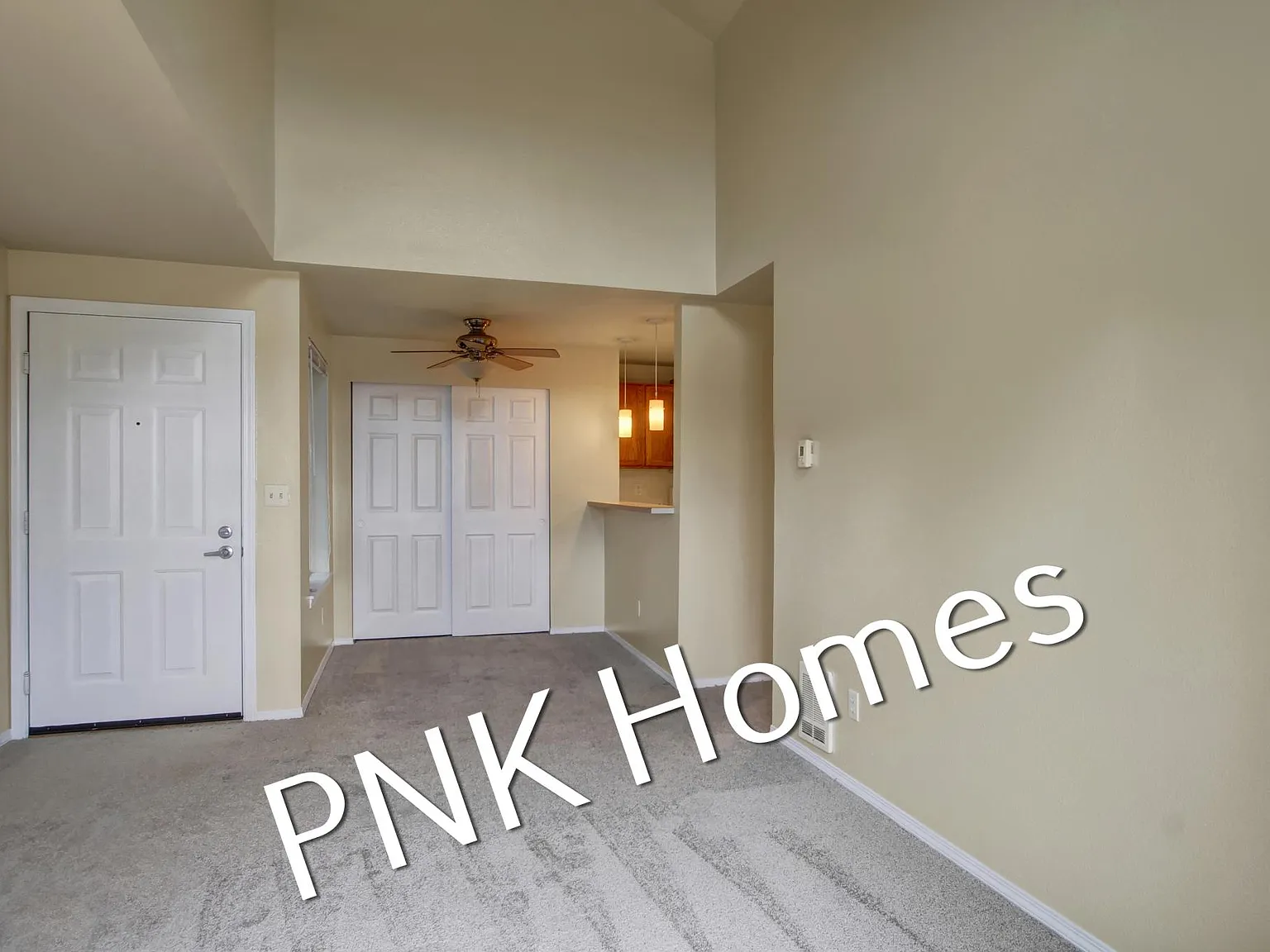 2 bed, 700 sqft, $1,650 — Photo 2