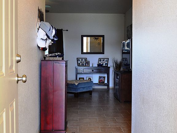 3rd image of 1607 Walker Place Blvd