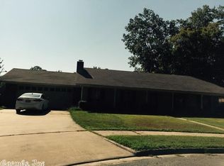 4802 Skylark Dr, Pine Bluff, AR 71603