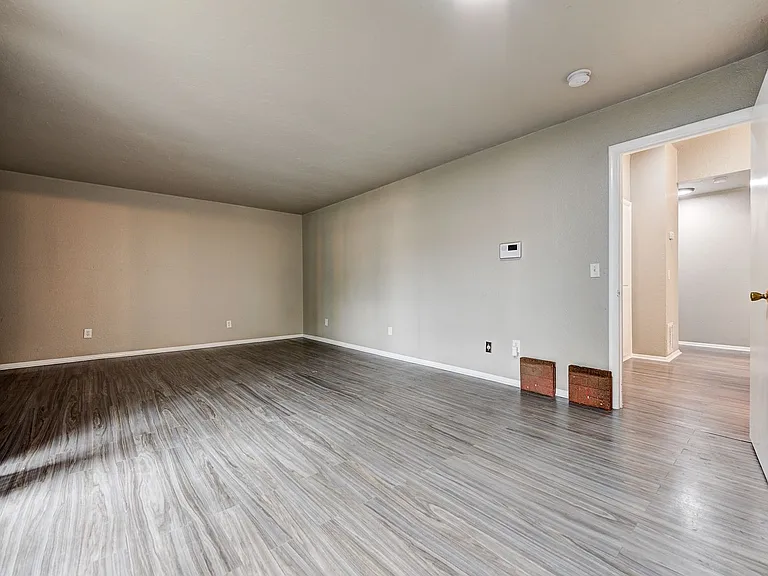 2221 NW 117th St — Photo 30