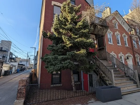 916 N Noble St, Chicago, IL
