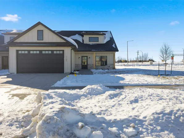 1105 Millie Ln, North Liberty, IA 52317