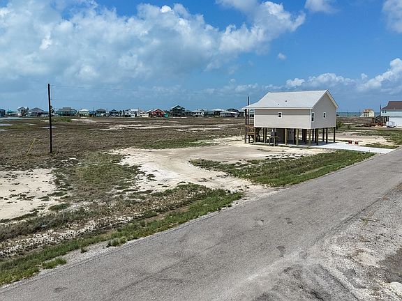 5th image of 680-682 Northwest Dr
