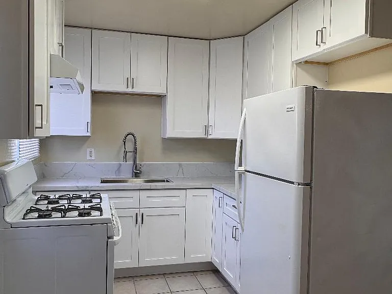 1816 J Ave #D — Photo 1