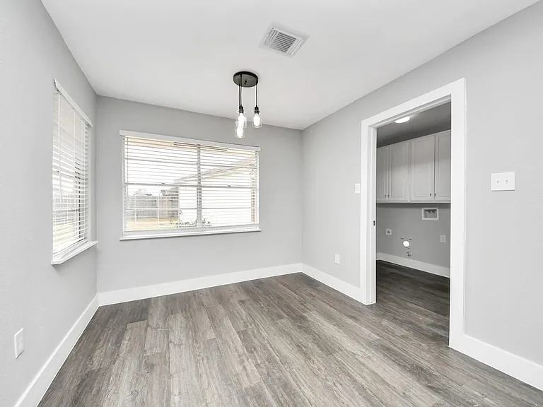 15423 Ridingwood Dr — Photo 19