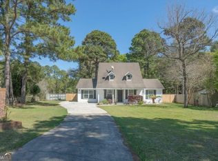 13 Deals Cir S, Woodbine, GA 31569