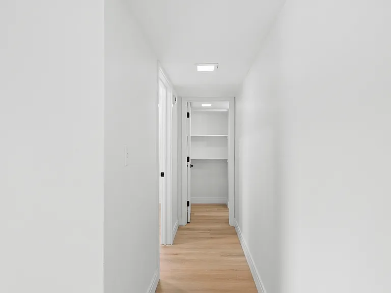 Solo Hallway Solo Hallway