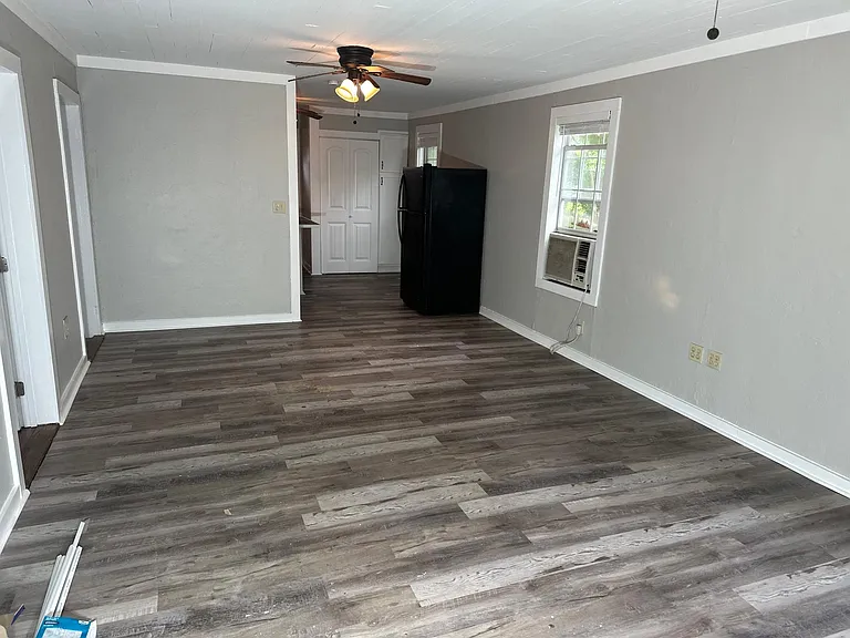 226 Hulin St — Photo 5