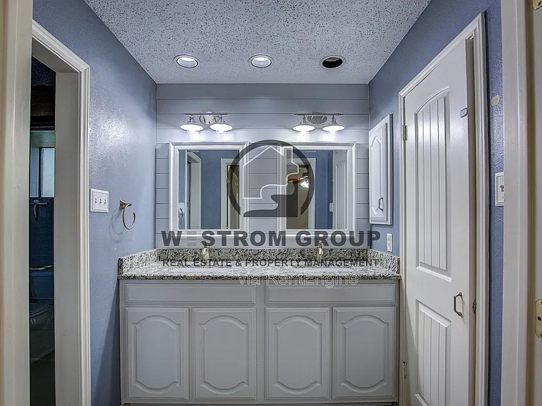 1642 Belltower Dr — Photo 30