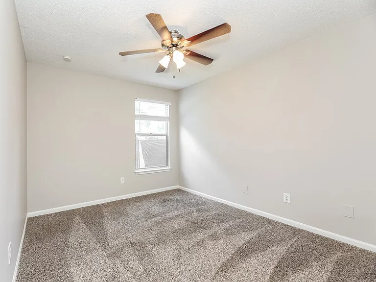 1552 Shearwater Dr — Photo 12