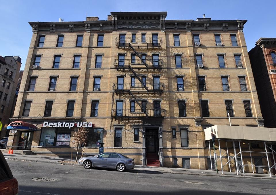 1st image of 1476 Lexington Ave APT 4B