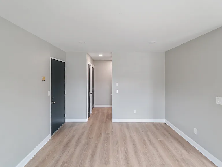 405 E Reed St #9 — Photo 7