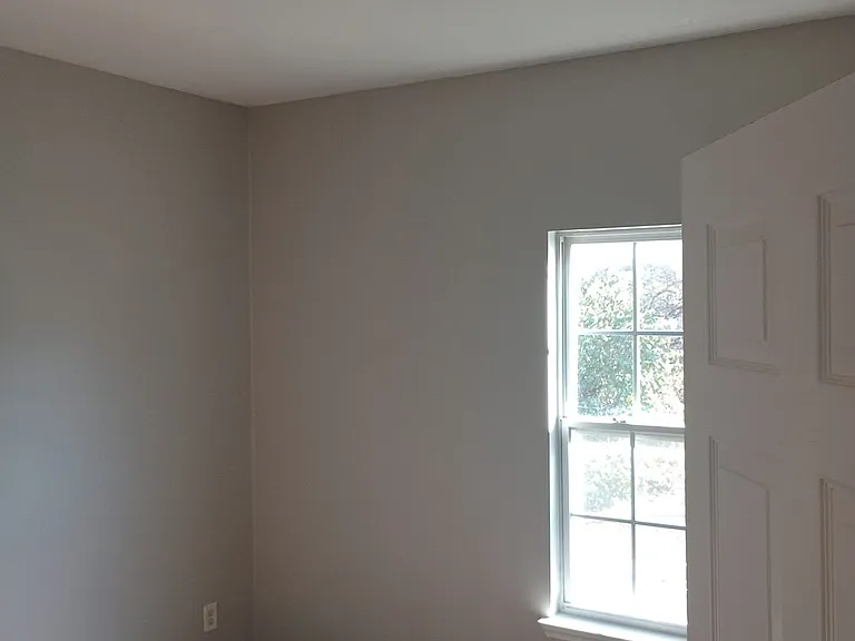 2804 Batavia St — Photo 11