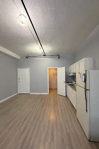 Floor plan 306