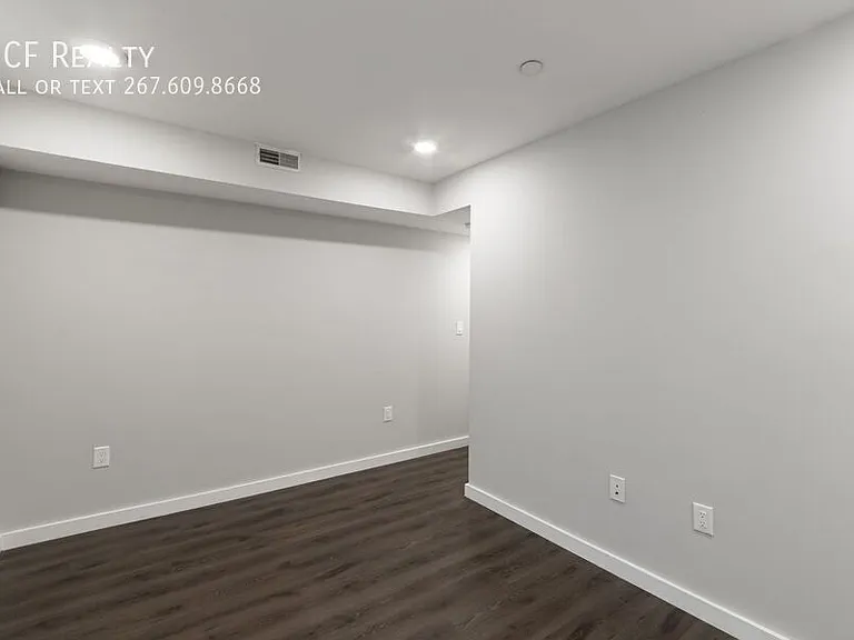 749 N 20th St #1 — Photo 18