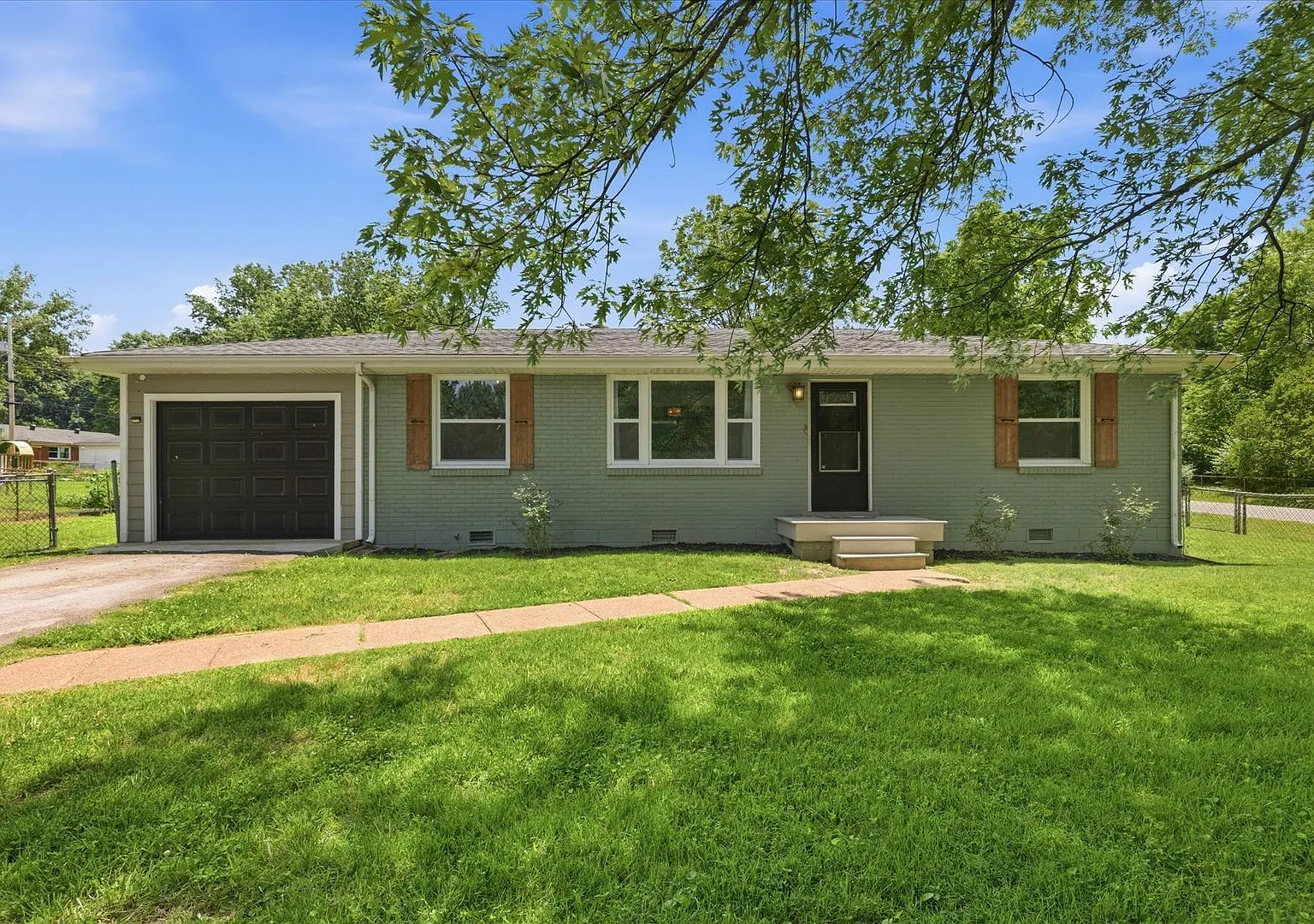 Pet Friendly Three Bedroom! — Photo 1