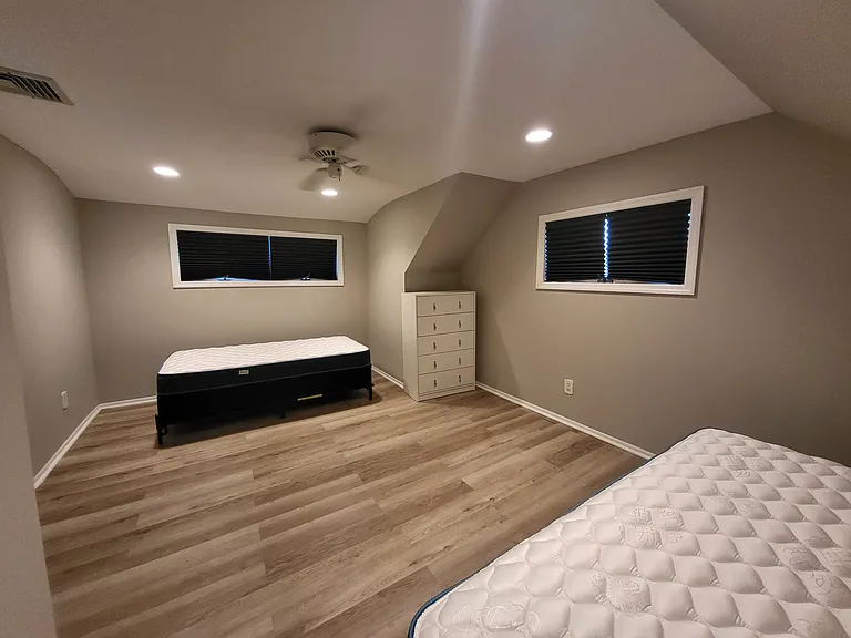 4 Lloyd Pl — Photo 10