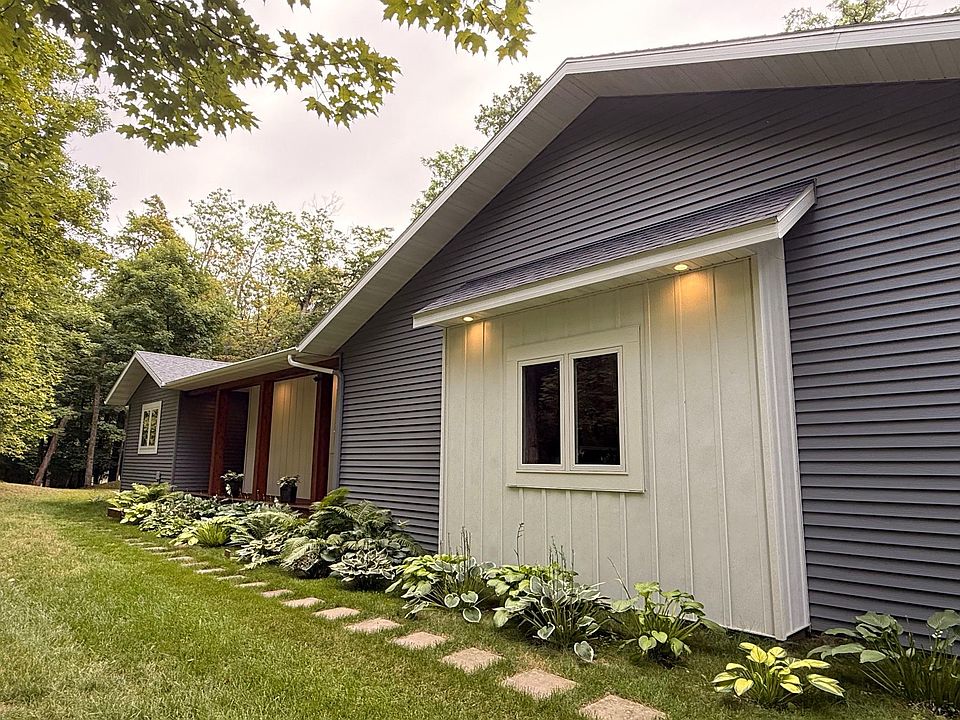 1st image of 22811 Pearl Cir