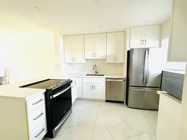 1400 NE 57th Street #102, Fort Lauderdale, FL 33334