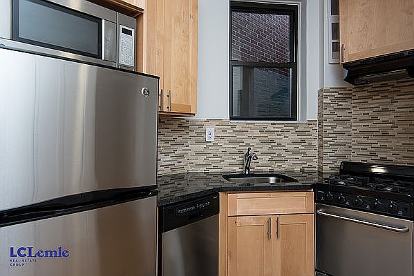 1st image of 505 E 88th St #5RE