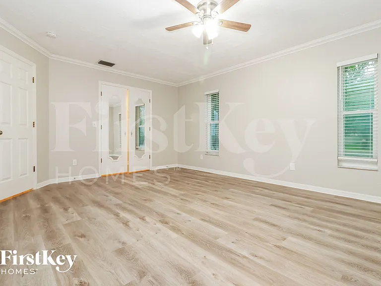 7631 Tall Tree Ct — Photo 10
