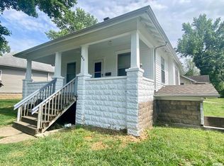 705 W Walnut St, Carbondale, IL 62901