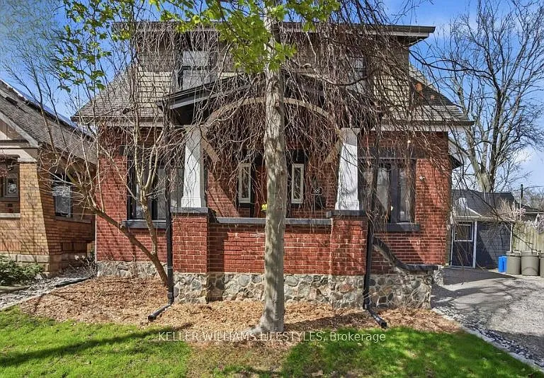 88 Tecumseh Ave E — Photo 2