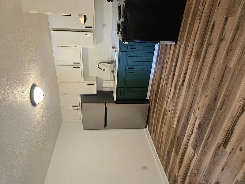 Loft Apt #6 — Photo 3