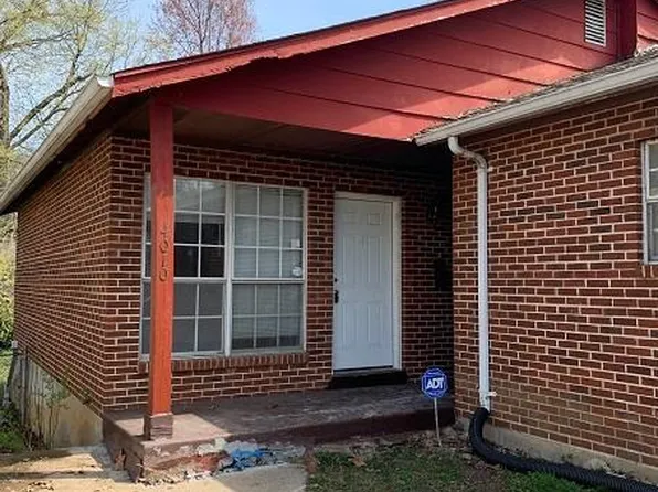 4010 Esseldale Dr, Saint Ann, MO 63074