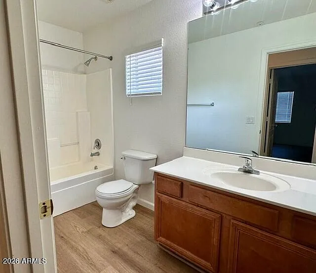 7978 W Waltann Ln — Photo 12