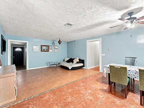 4th image of 4031 NW 7th Ave