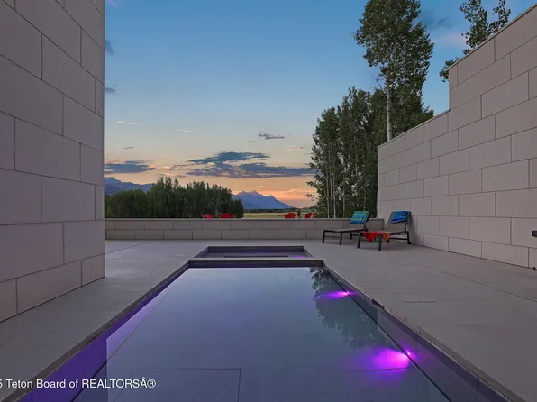 200 N West Ridge Rd, Jackson, WY 83001