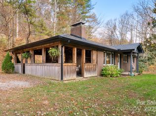 1521 Terrys Gap Rd, Hendersonville, NC 28792