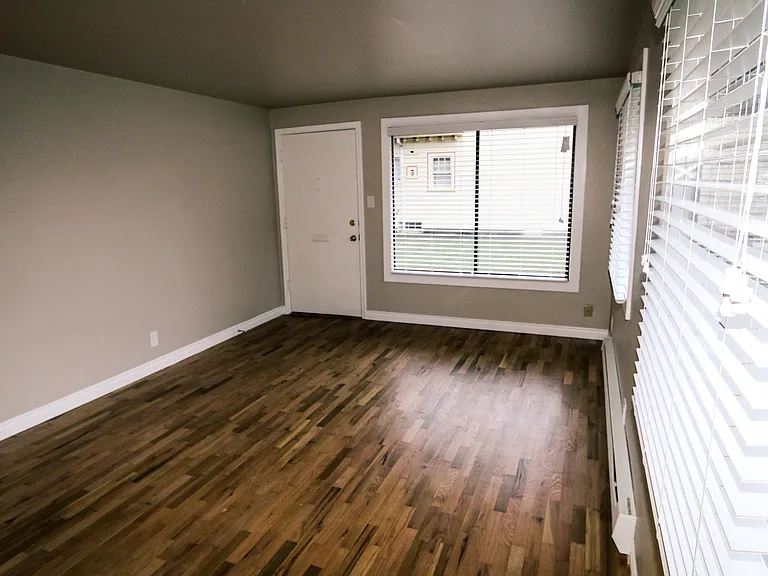 1001 N L St — Photo 6