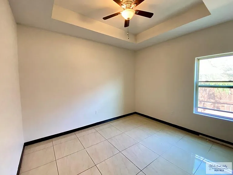 6693 Garden Woods Ave #B — Photo 11