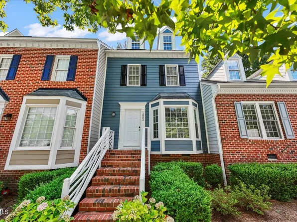 2802 Bedfordshire Ct, Raleigh, NC 27604