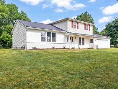 42 Twin Circle Dr, Rochester, NY, 14624